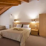 Anemolia Mountain 4* Aráhova