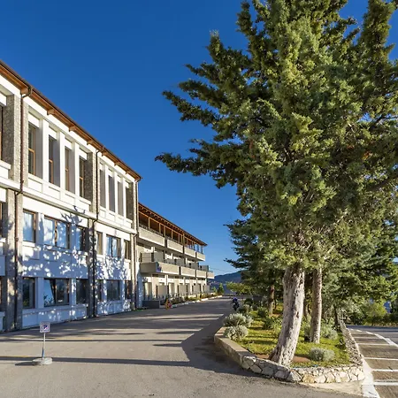Anemolia Mountain 4* Aráhova