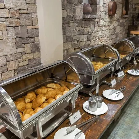 Anemolia Mountain 4* Aráhova