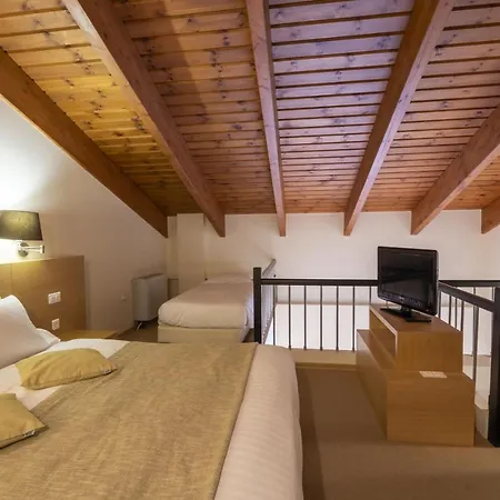 Anemolia Mountain Szálloda Aráhova