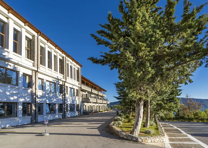 Anemolia Mountain 4* Arachova